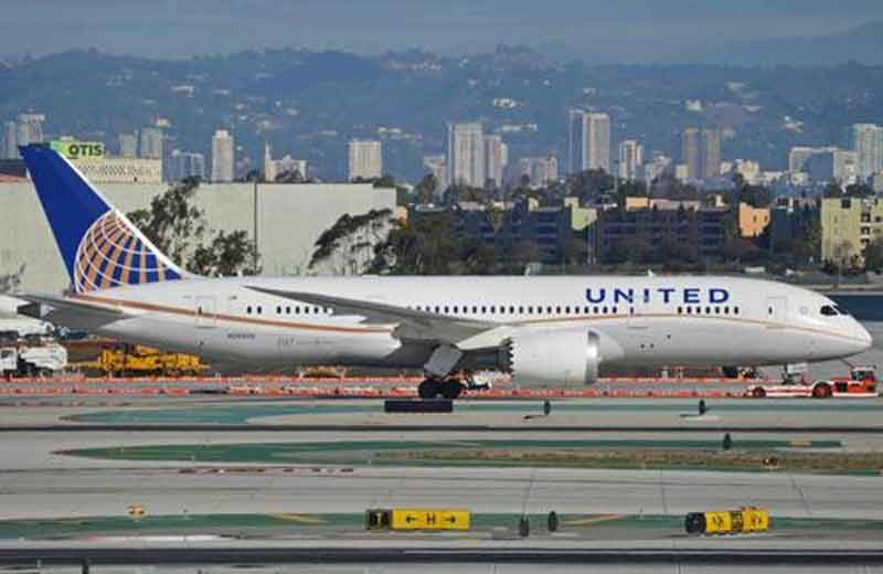 United Airlines devient la première compagnie à imposer la vaccination à ses employés ! Unnam653