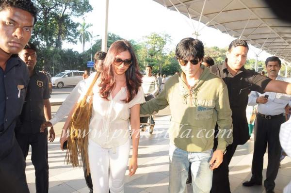 Shahrukh et Deepika Padukone partent pour Goa 00snap10