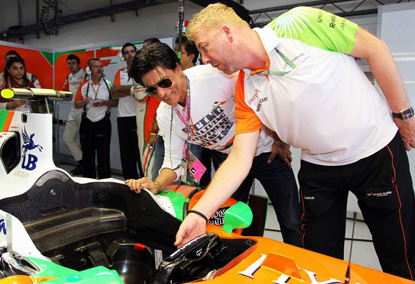 SRK au Grand Prix de Formule 1! 3110sa11