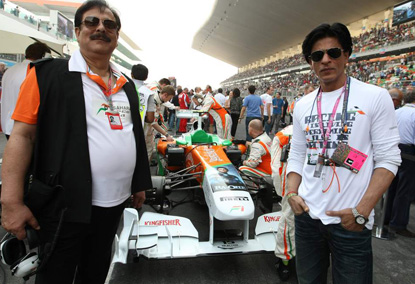 SRK au Grand Prix de Formule 1! 3110sa12