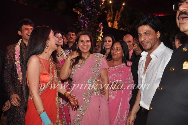 SRK au mariage de Priyanka Chaturvedi Dsc_4710