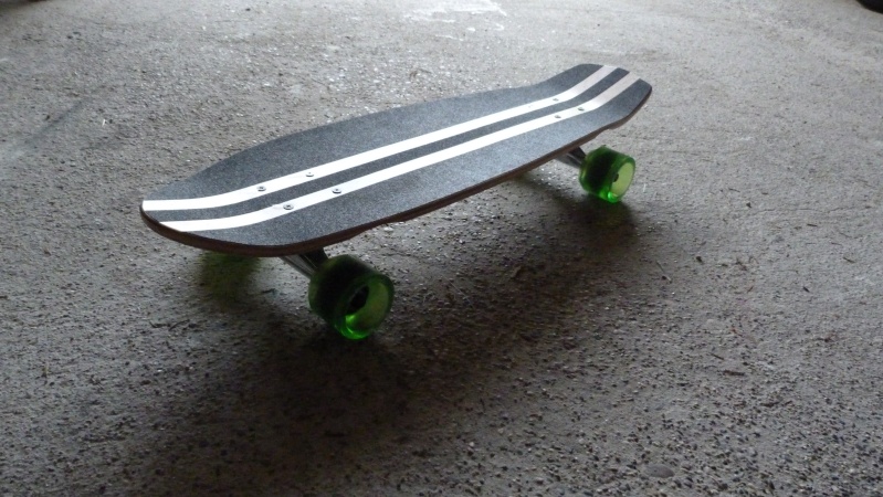 [Longboard] Mindless campus v-tail P1020410