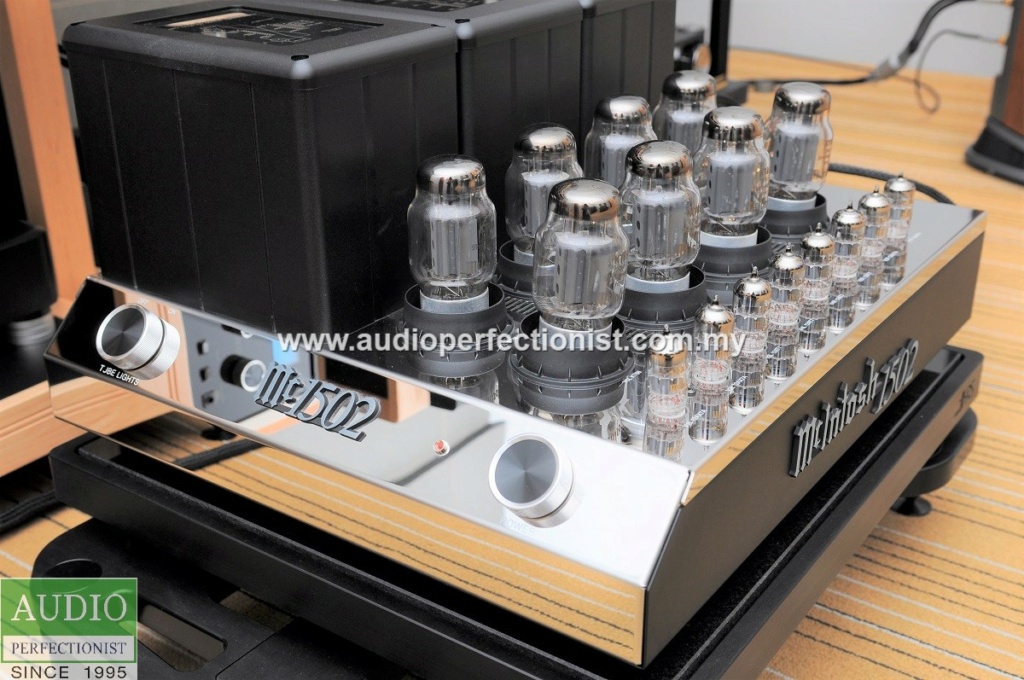 McIntosh MC1502 Tube Amplifier (Sold) Dsc_0026