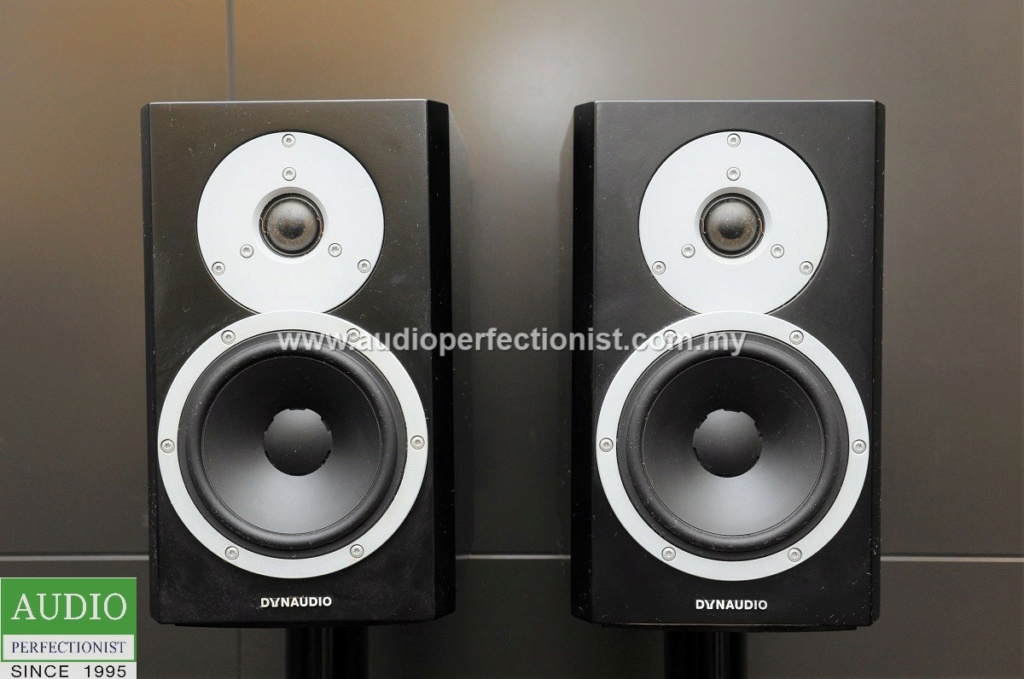 Dynaudio Excite X14 Bookshelf speakers + 3X stand (used) Dsc_0062