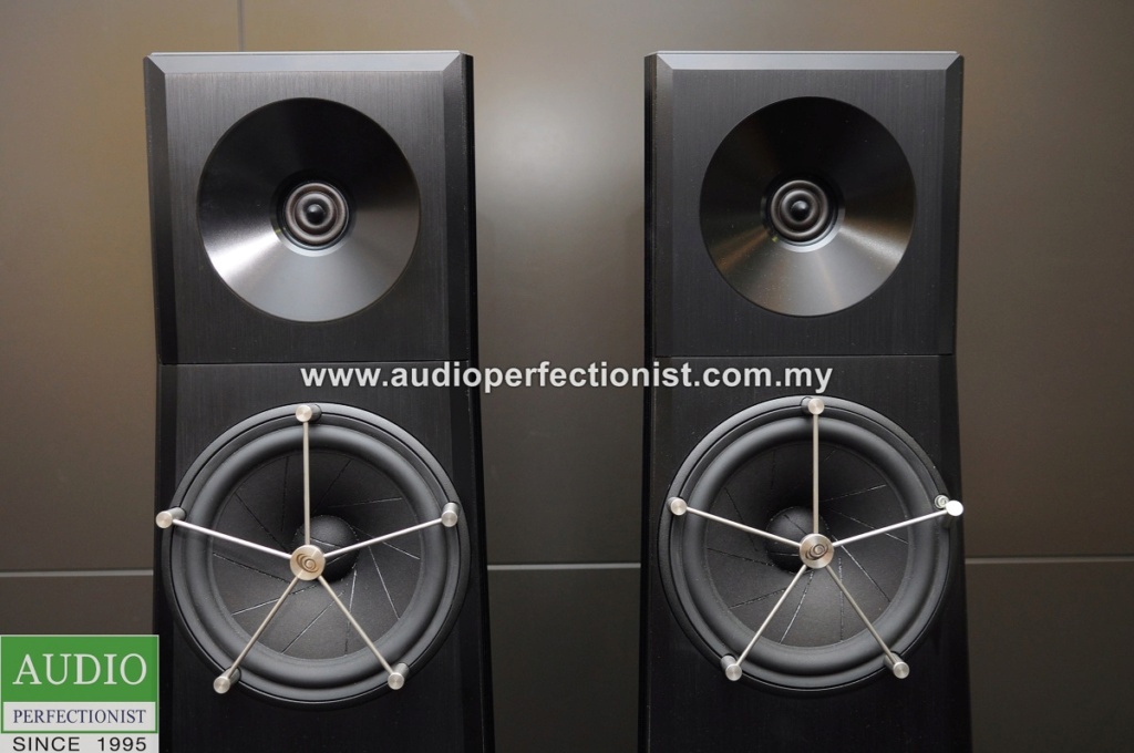 YG Acoustics Carmel floorstanding speaker (used) Dsc_0137