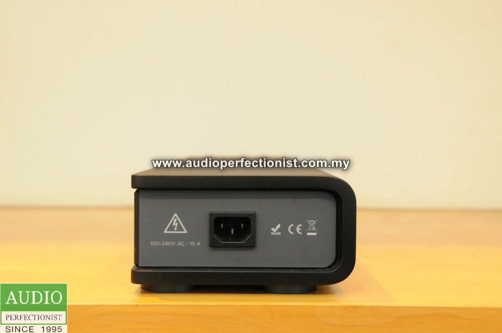 Ansuz Acoustic Mainz8 A power distributor (Sold) Dsc_3258