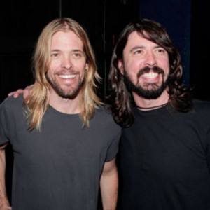 TAYLOR HAWKINS ( groupe Foo Fighters) 22761910