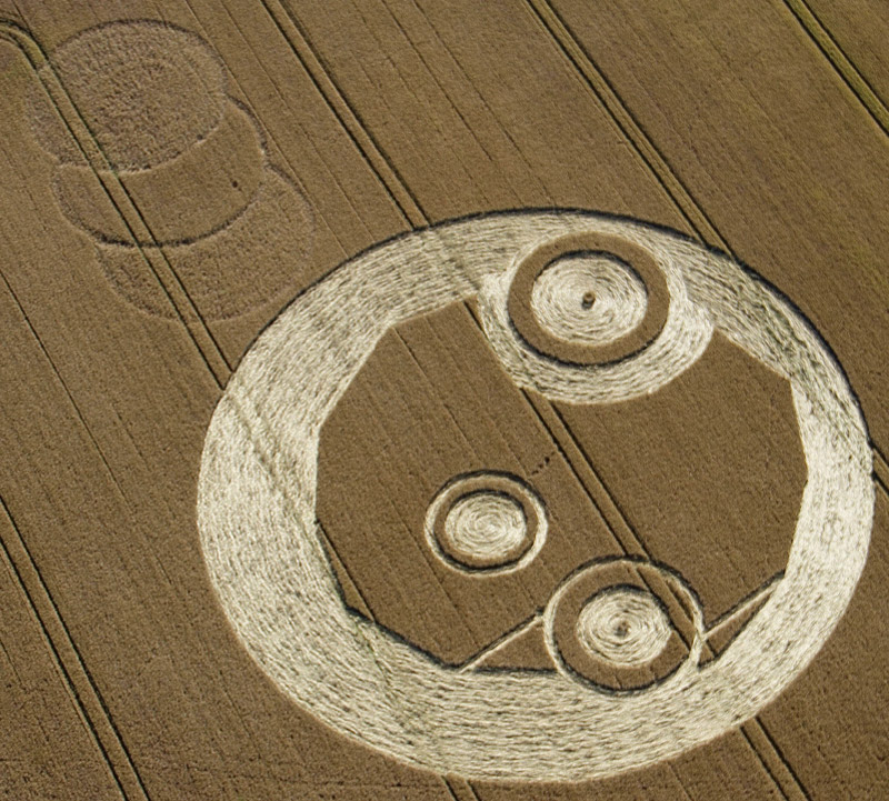 Crop circles année 2012 - Page 8 612