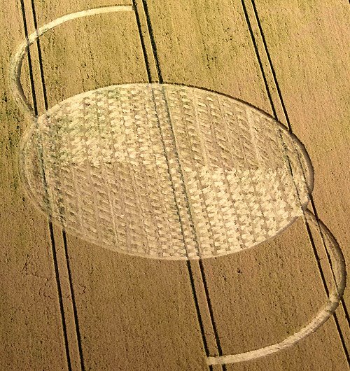 crop circle - Le dernier crop circle est beau Weaved10