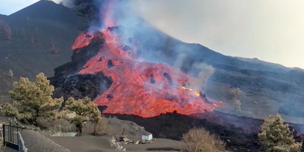  [Sujets d'actualité] - Eruption du volcan Cumbre Vieja - Ile de La Palma - Canaries 71849210
