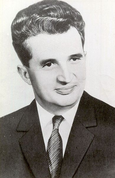 Nicolae Ceausescu 390px-10