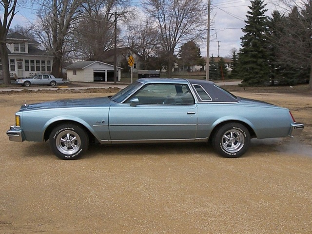 Buick Regal...what the? 76buic10
