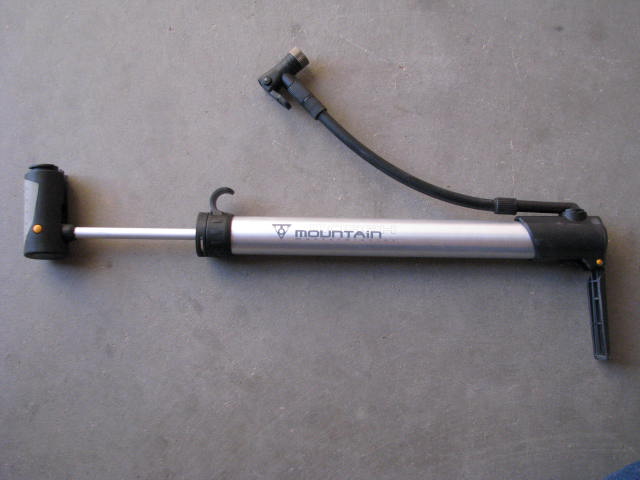 Tire pump 00811