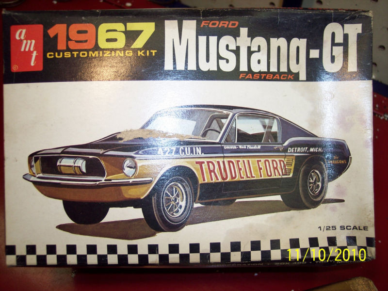 Modèle à coller de Mustang 1967 ou 1968 1967_193
