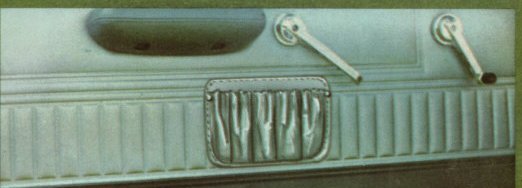(105) Accessoire, pochette de rangement sur la porte pour Mustang 1967 Compar10