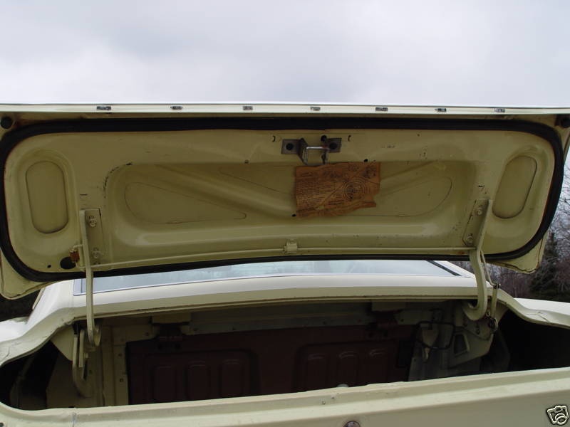 Détails: coffre arrière de Mustang 1967 - 1968 Fastba12