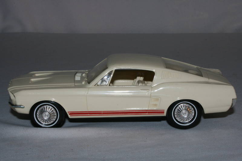 D'autre jouet Mustang 1967 Musta101