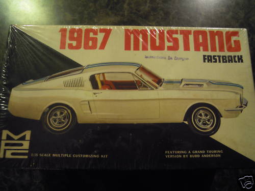 Modèle à coller de Mustang 1967 ou 1968 Origin15