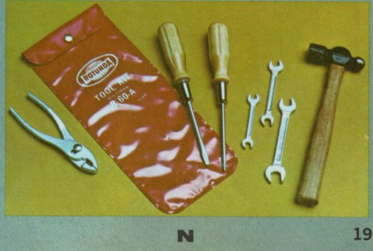 (89) Accessoire, trousse d'outils pour Mustang 1967 Tool_k10
