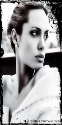 Angelina Jolie Angeli11