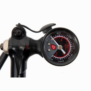 1700 TOURER - réglage suspension arrière Pompe_13