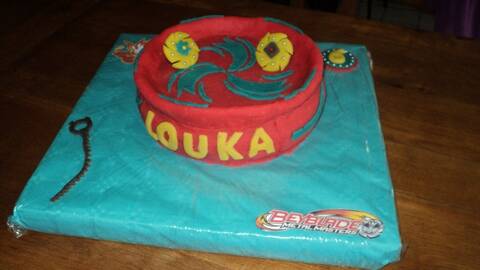 Beyblade Les Toupies Avec Stadium Page 4