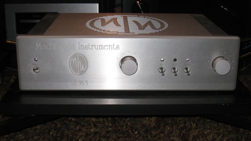 Modwright LS36.5 Tube Pre Amp (Used) Img_1310