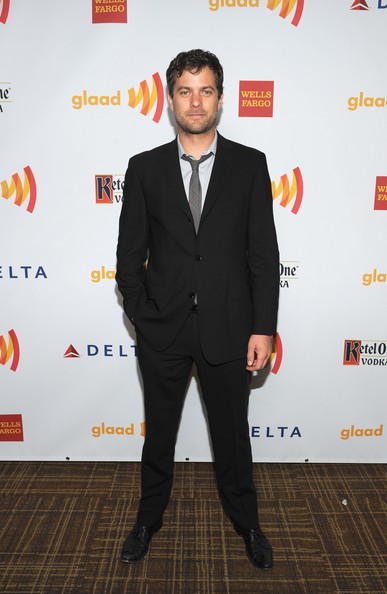  Joshua Jackson en la 23 edición de los premios GLAAD Media Awards in Los Angeles Joshua10