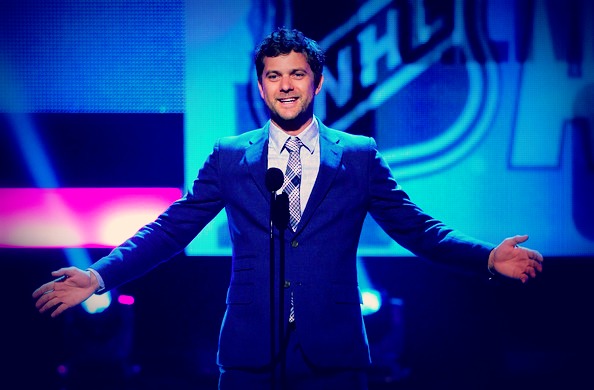 Joshua Jackson en los NHL Awards 2012  Tumblr40