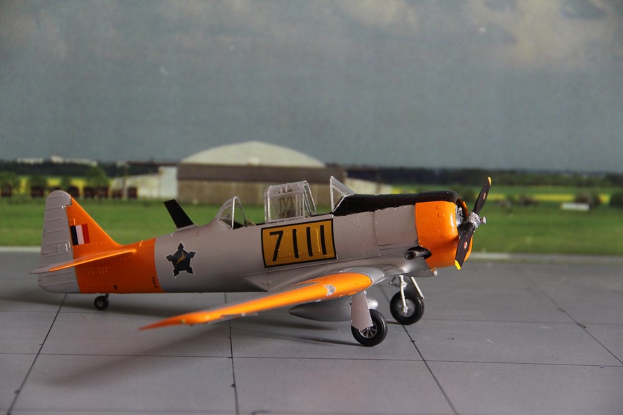 [KITTY HAWK] 1/32 - NORTH AMERICAN T-6G TEXAN  - AERONAVALE & SAAF Amd_ra66