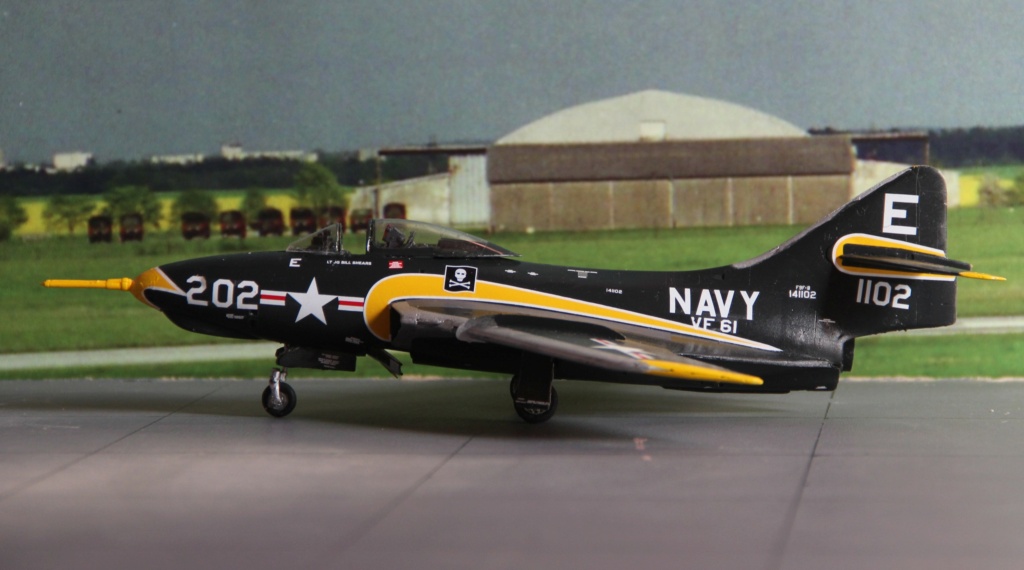 [Fonderie Miniature] 1/48 - Grumman F9F-8 COUGAR  Grumma22