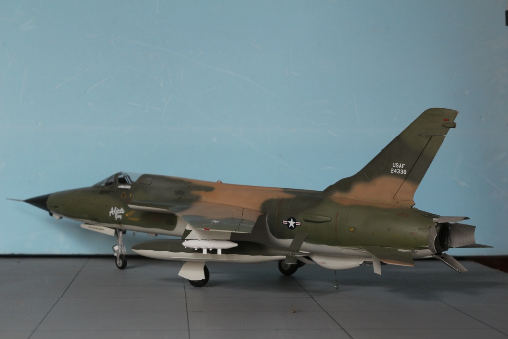 [Trumpeter] Republic F-105D Thunderchief  "Hanoï Special" 1/32 Republ68