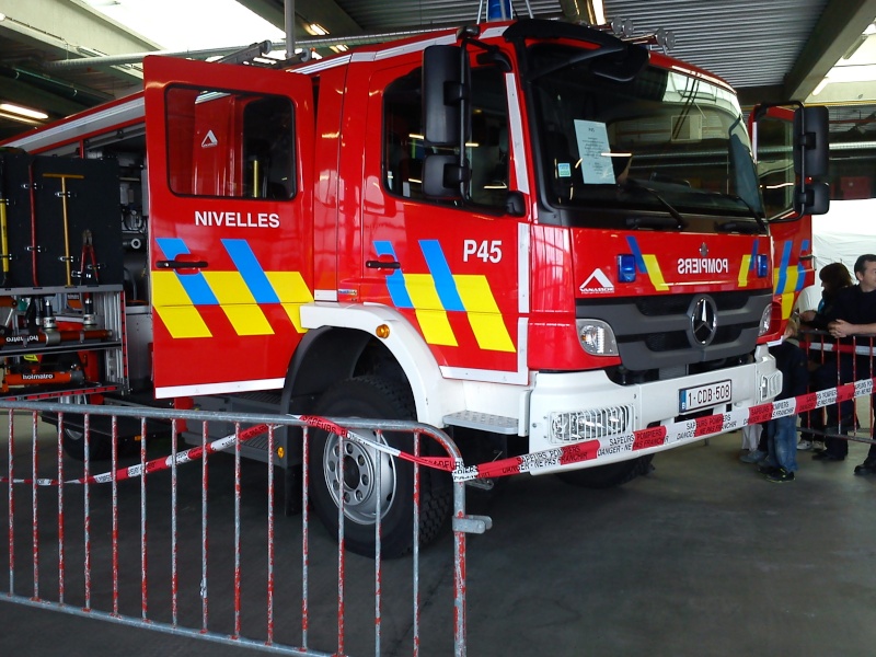 Pompier de Nivelles  ( B ) 136010