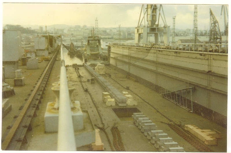 Dock flottant - A propos du convoyage du dock de Mers el-Kébir à Papeete Dock_710