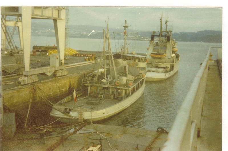 Dock flottant - A propos du convoyage du dock de Mers el-Kébir à Papeete Dock_711