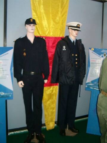 Tenues et uniformes de la Marine Royale