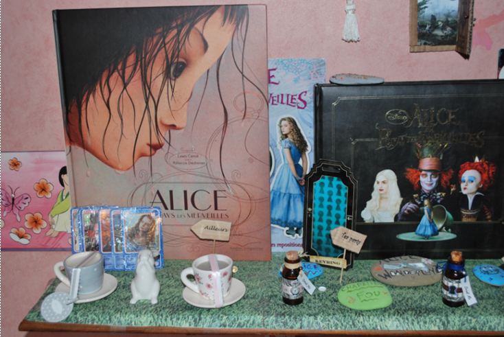 [Fan Arts] Alice au Pays des Merveilles - Page 2 Kc_yuh10