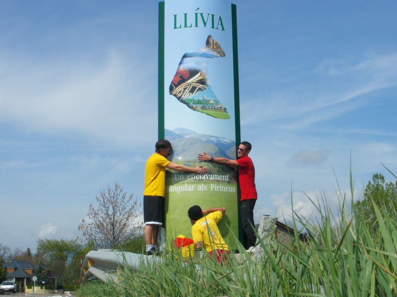 Llivia Llivia10