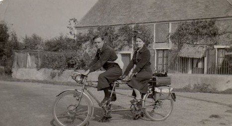 Les vélos 1939-1945 - Page 3 Kgrhqn10