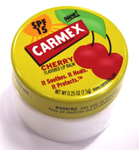 CARMEX baume lèvres à la cerise Carmex10