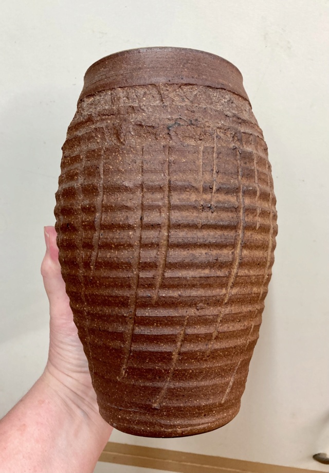 Mystery vase, AL mark?  06c6dc10