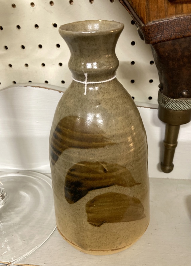 Bottle vase, A mark, N Knom?  2a453510