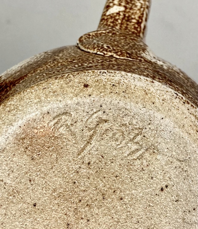 Mystery salt glazed teapot, RG mark?  7b0c9e10