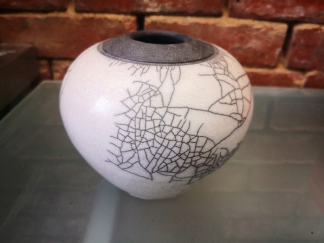 White and grey crackle glaze vase 9038fb10