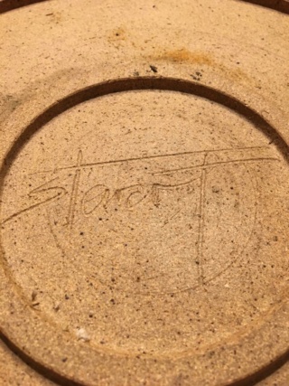 Help to identify signature on studio pottery barrel, USA - Bill Stewart? Bill_s10