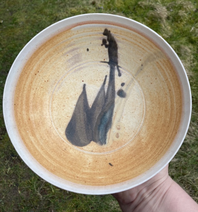 Unmarked thin stoneware bowl  Ca2de010