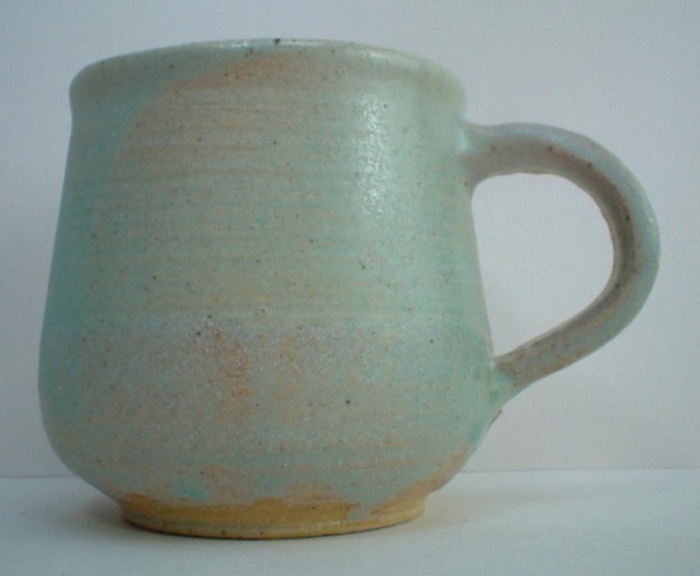 Stoneware cup, H or OH mark Cross_12