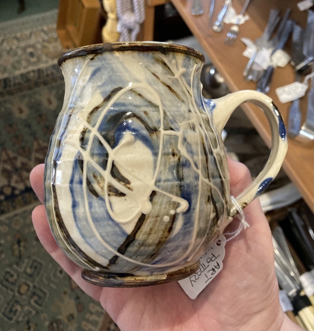 Mug signed Arran Ceramics, potter unknown   Da272410