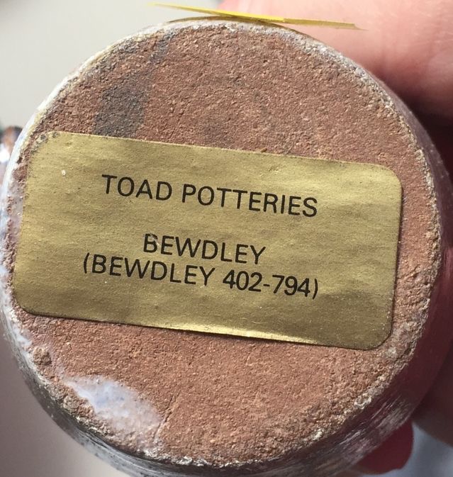 Toad Potteries, Bewdley - frog mark  E18bbb10