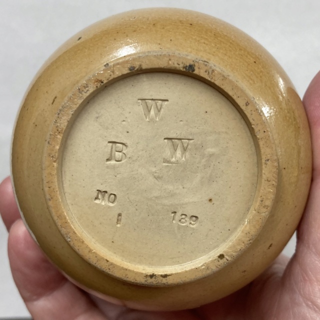 19thC? Bud vase WBW mark. Doulton-like  E8b62c10